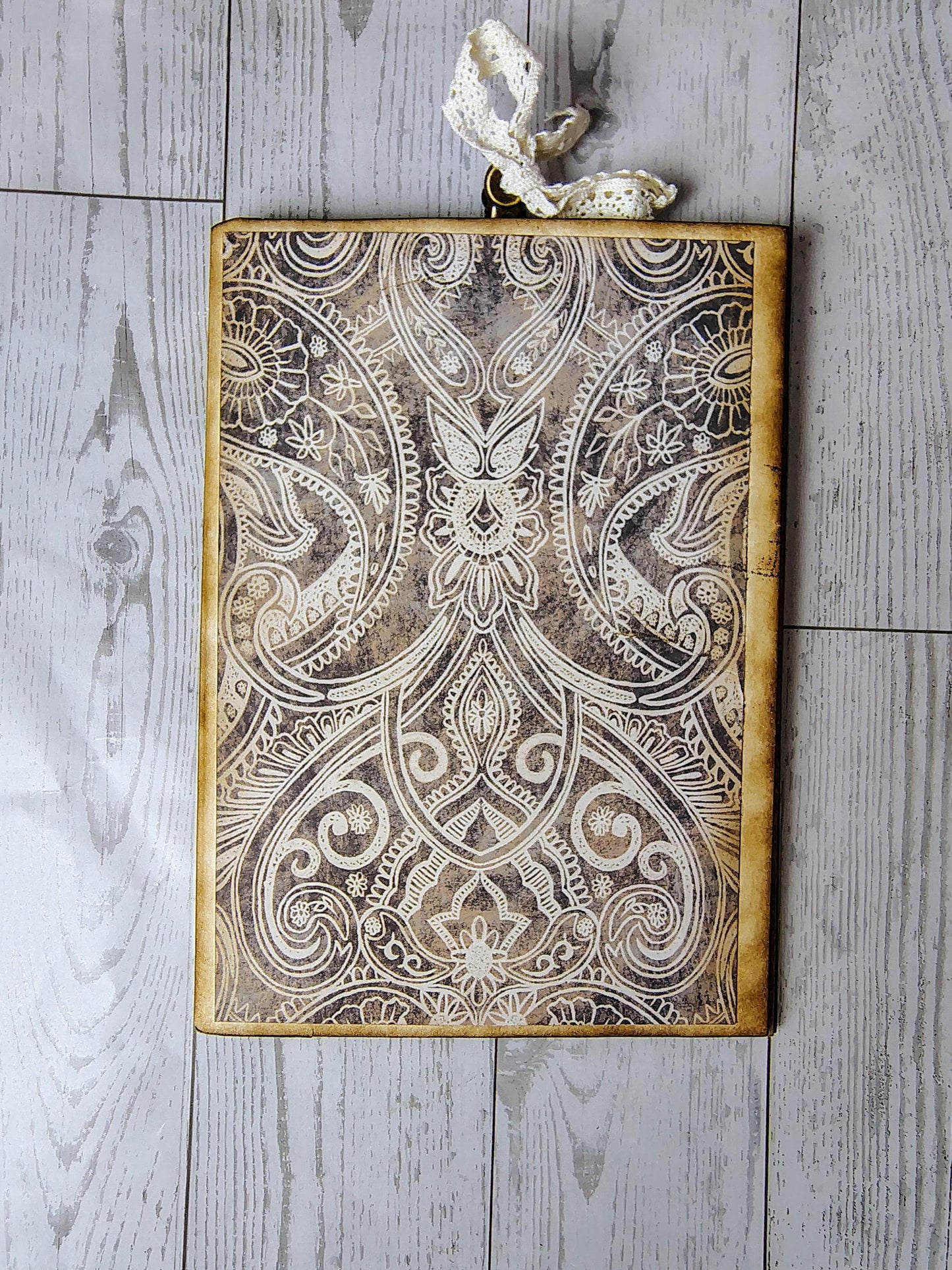 Vintage Themed Pocket Folio Journal