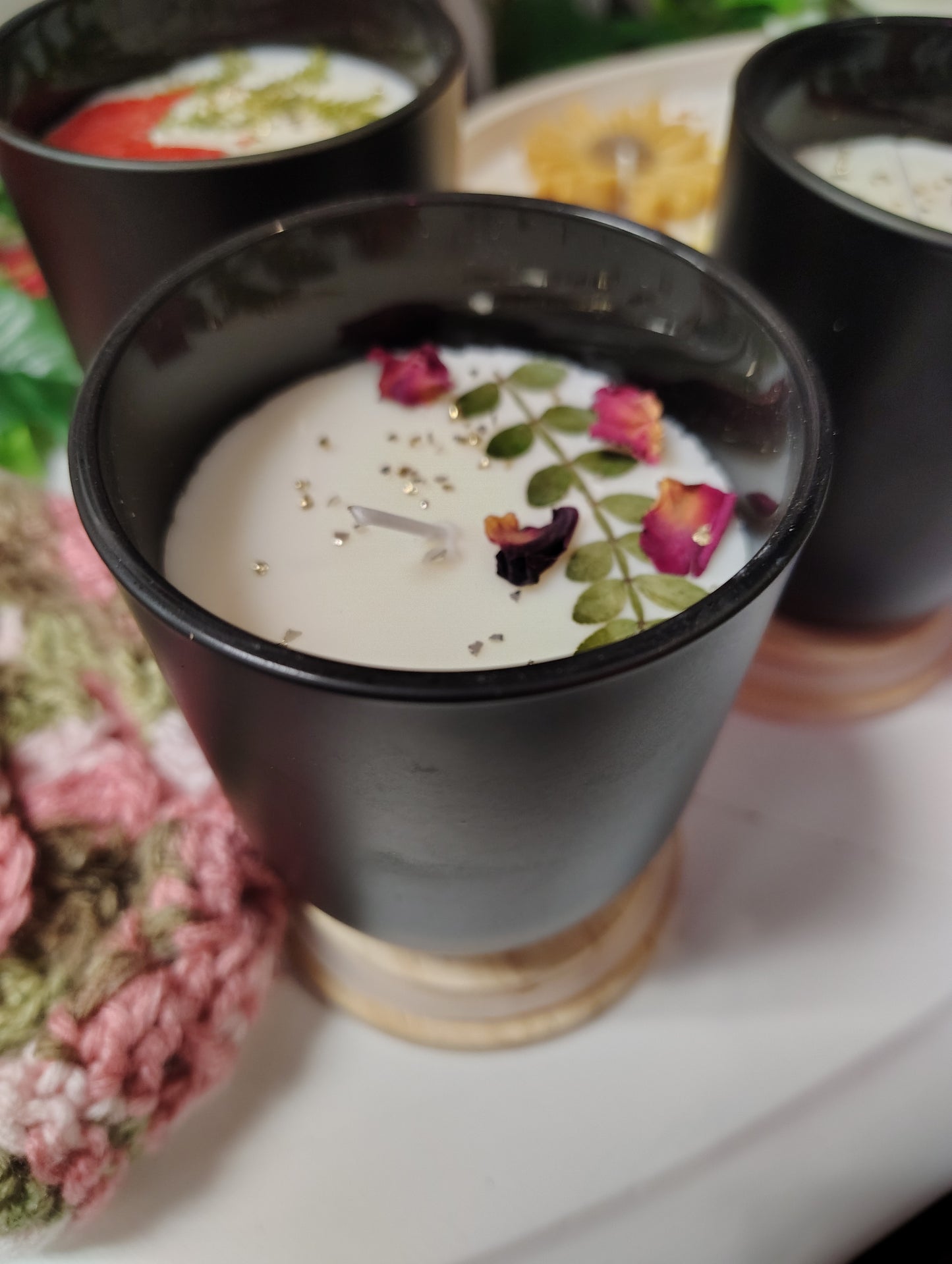 100% Soy Wax Botanical Candle – Matte Black Ceramic or Clear Glass Jar- Hand Decorated with Dried Flowers & Leaves – 4oz 8oz 16oz