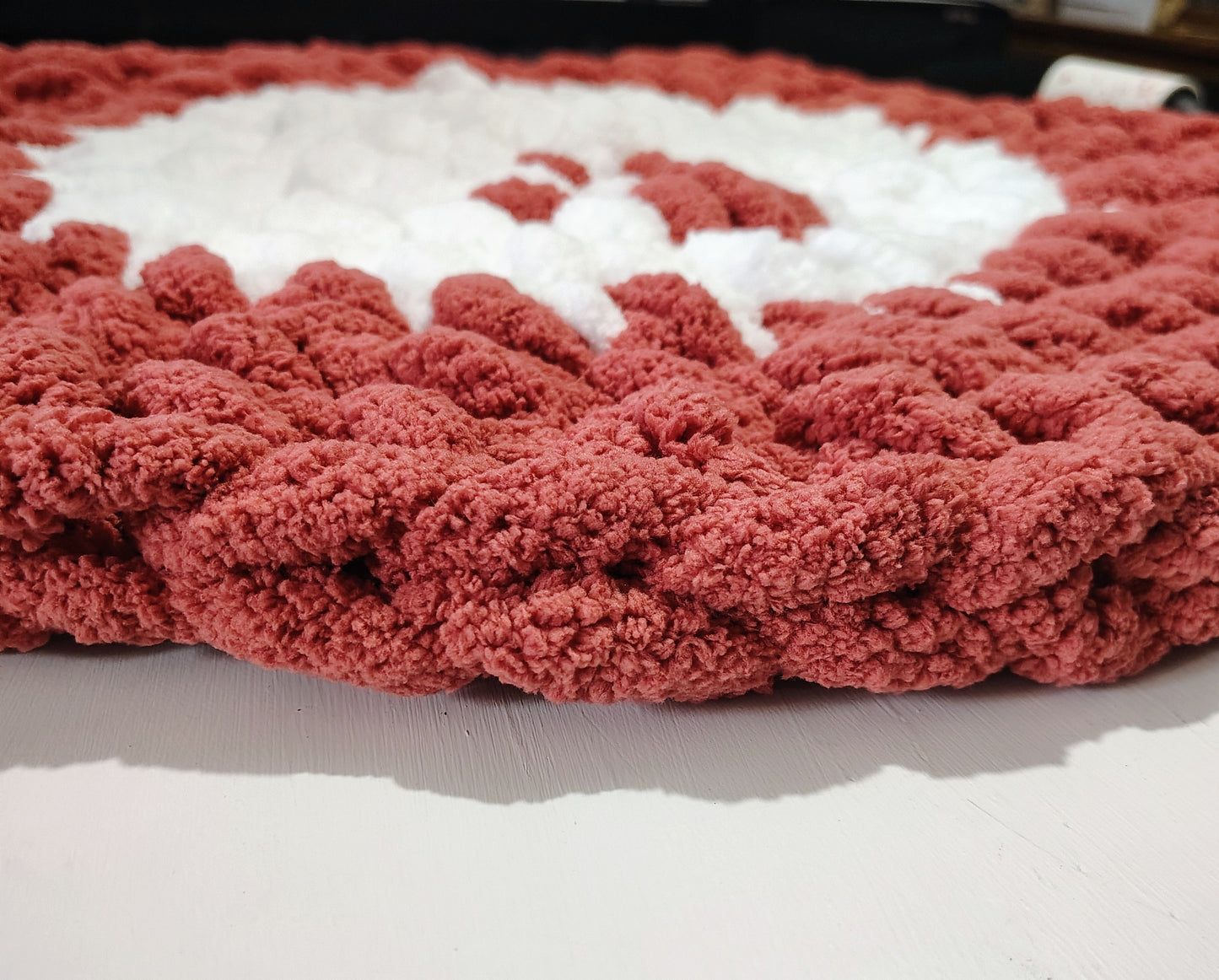 Chunky Crochet Pet Mat – Handmade Round Bed Rug for Dogs & Cats